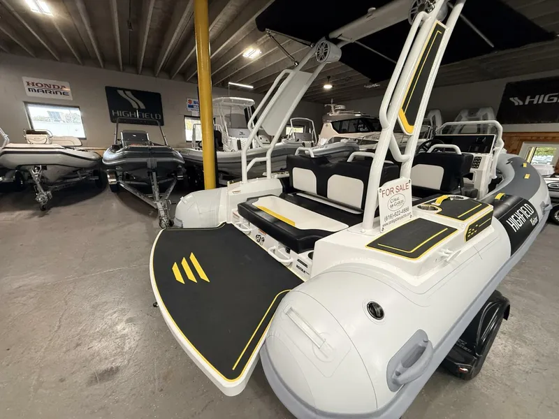 Slide: The Image of Highfield Velox 560 2026 - 5776770