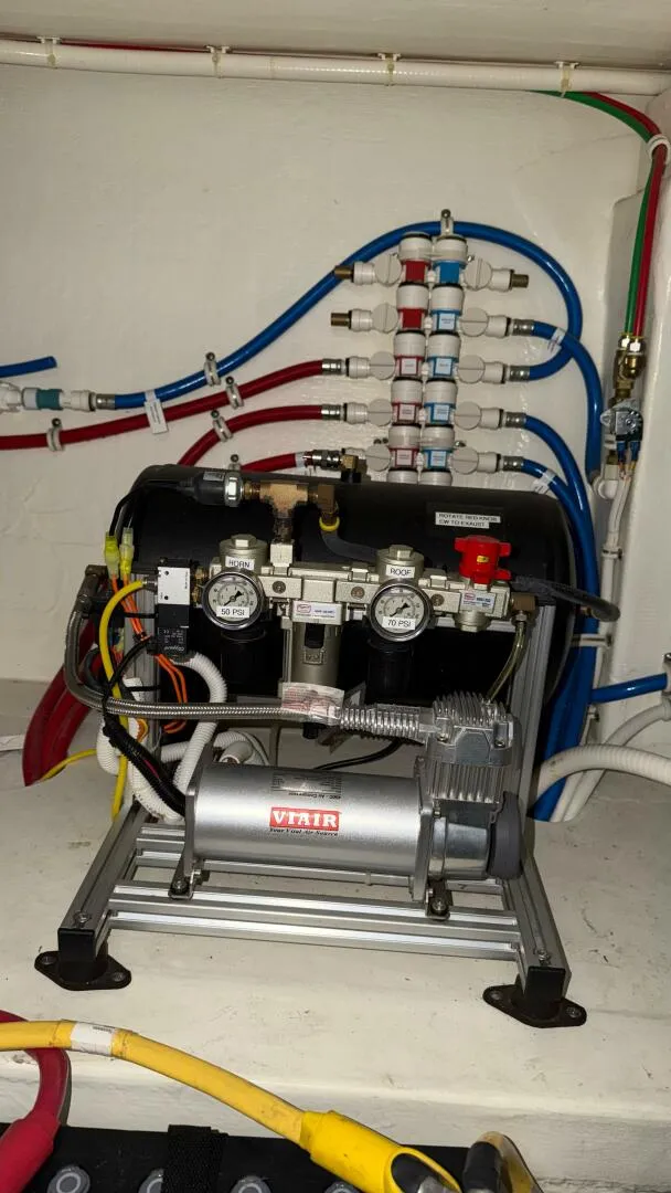 Slide: The Image of Tiara 44 2018 - 5785270