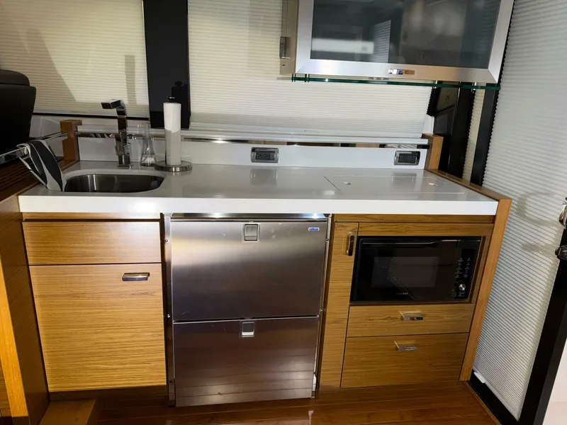 Slide: The Image of Tiara 44 2018 - 5785244