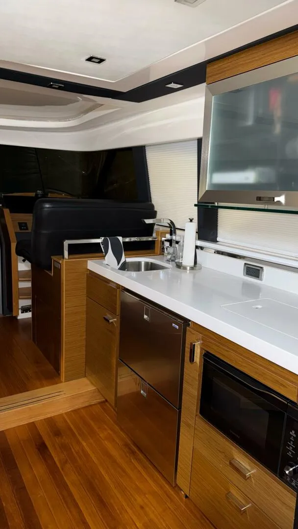 Slide: The Image of Tiara 44 2018 - 5785248