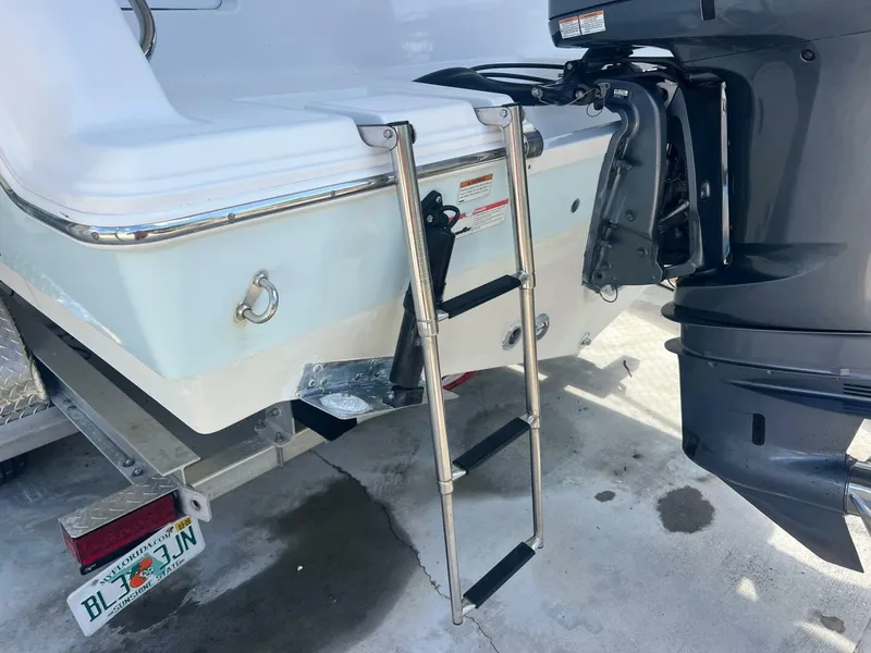 Slide: The Image of Sportsman 232 Platinum Center Console 2021 - 5777614