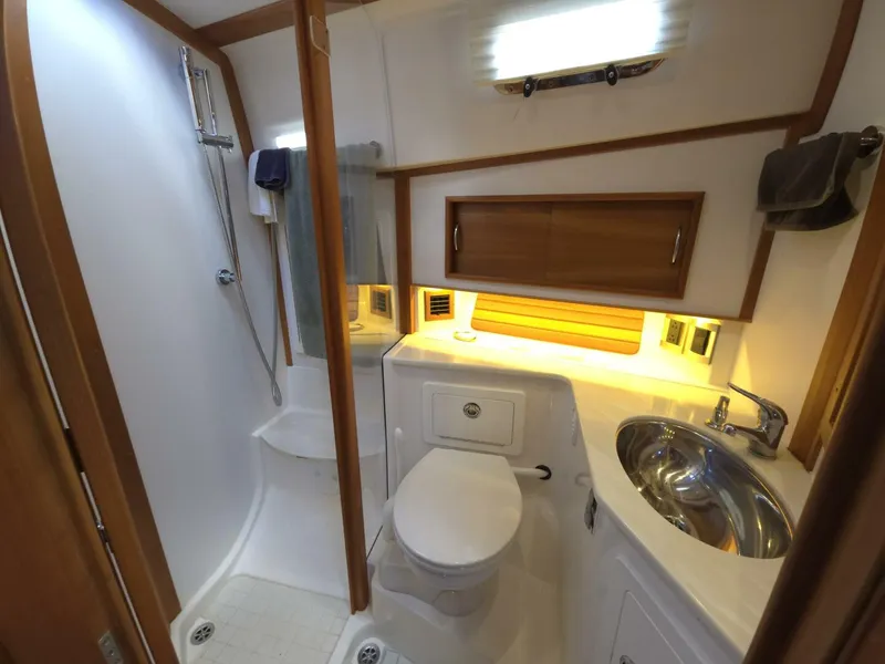 Slide: The Image of Sabre 48 Flybridge 2017 - 5778002