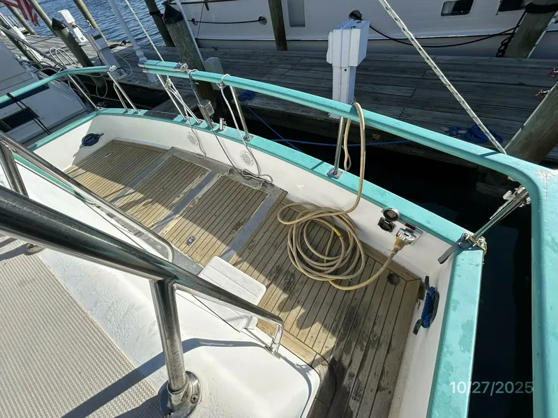 Slide: The Image of 38' Marine Trader aftdeck1 - 5778020