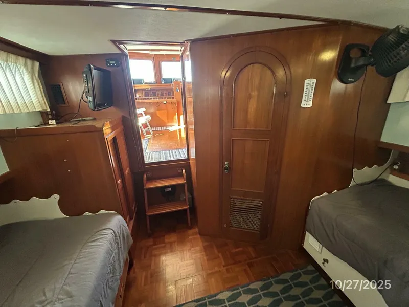 Slide: The Image of 38' Marine Trader master stateroom forward - 5778063