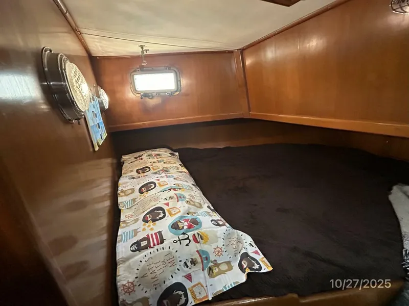 Slide: The Image of 38' Marine Trader guest stateroom port - 5778053