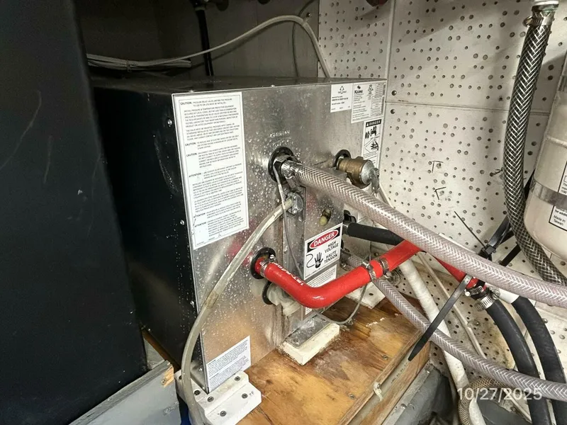 Slide: The Image of 38' Marine Trader water heater - 5778088