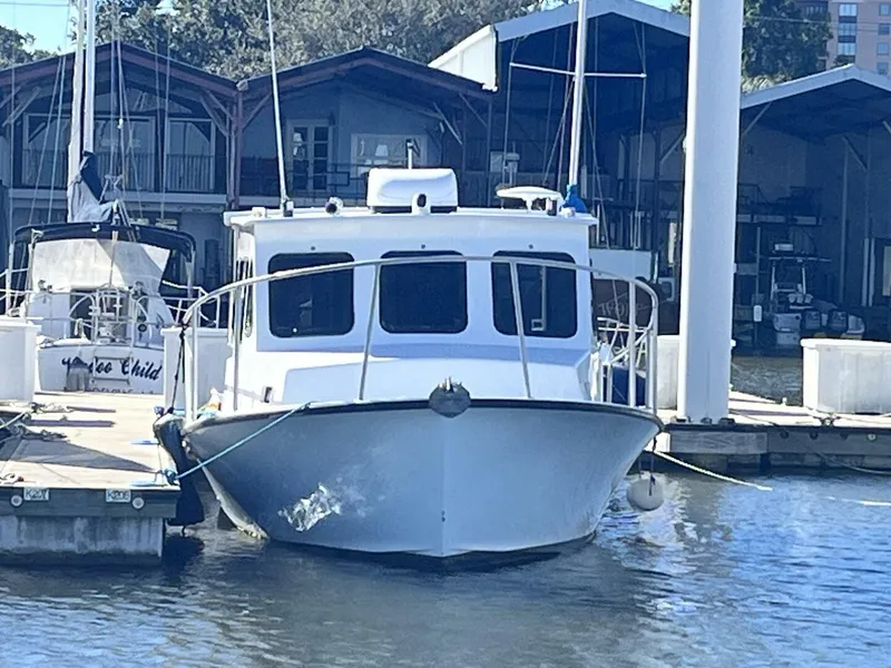 Slide: The Image of Glenn Young 32 Lafite Skiff - 5779075