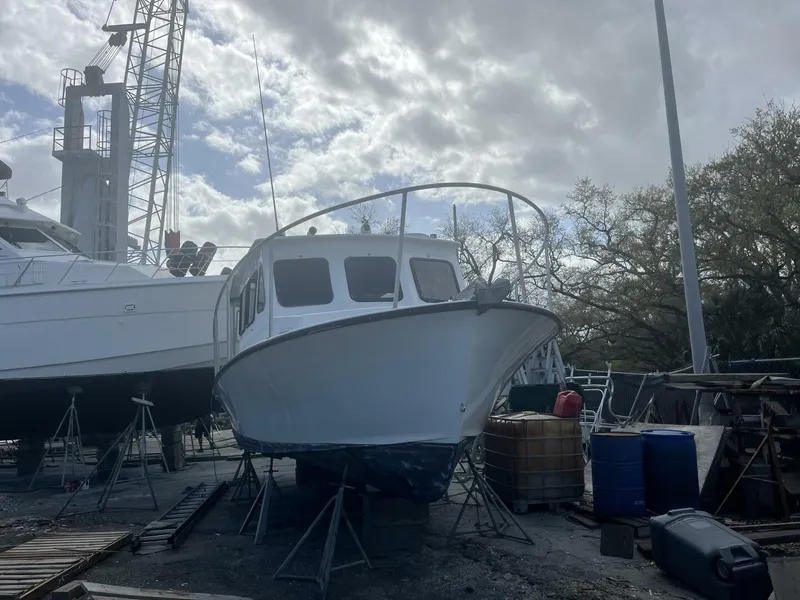 Slide: The Image of Glenn Young 32 Lafite Skiff - 5778407