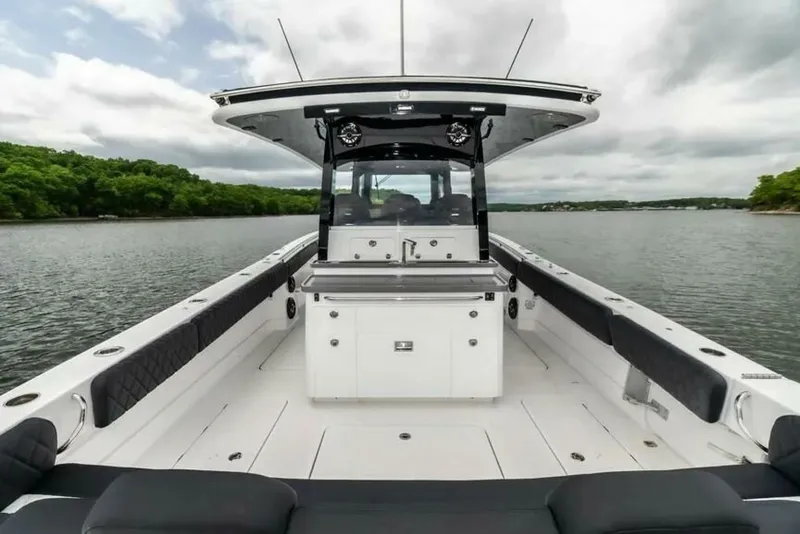 Slide: The Image of HCB 42 Lujo 2024 - 5779688