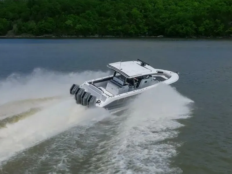 Slide: The Image of HCB 42 Lujo 2024 - 5779681