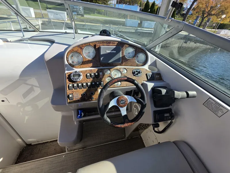 Slide: The Image of Rinker 300 Fiesta Vee 2005 - 5778870