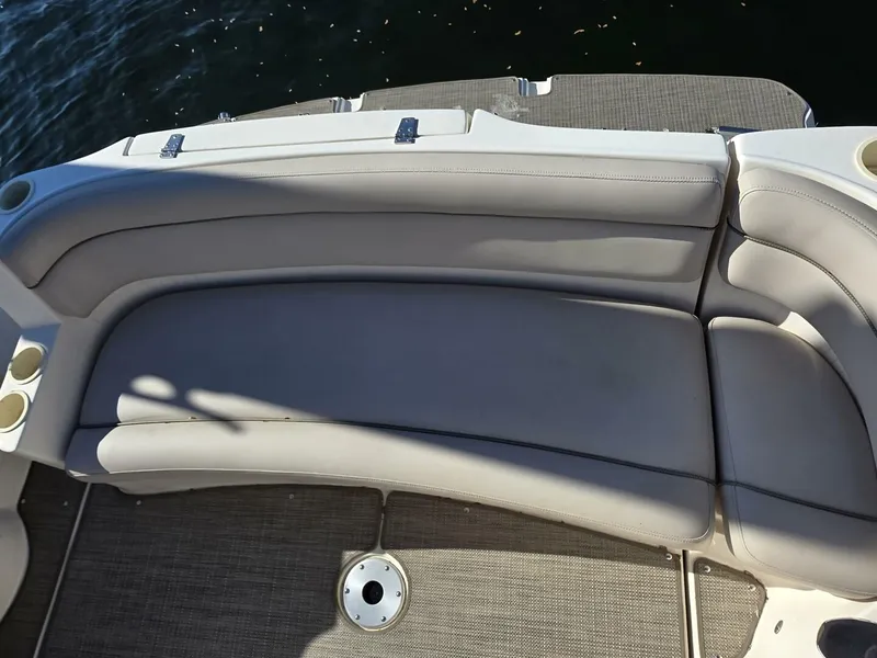 Slide: The Image of Rinker 300 Fiesta Vee 2005 - 5778862