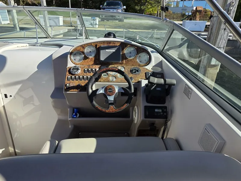 Slide: The Image of Rinker 300 Fiesta Vee 2005 - 5778864