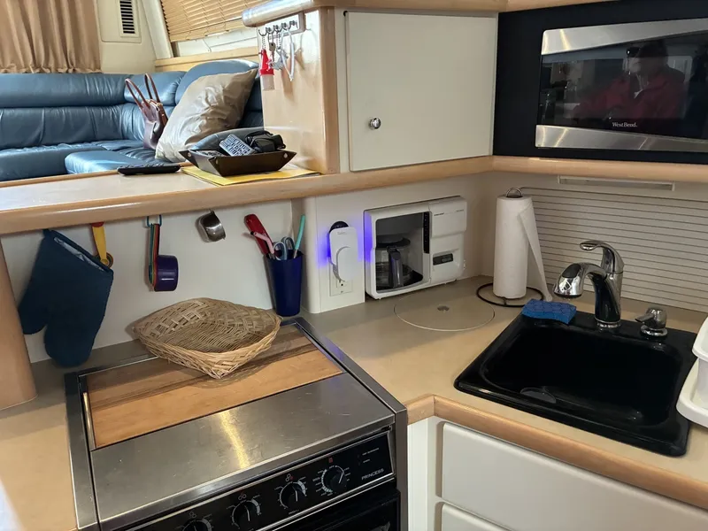 Slide: The Image of Carver Yachts 355 Aft Cabin 1998 - 7767802
