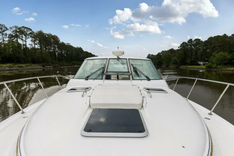 Slide: The Image of 2005 3600 Tiara _Forever Friday_ Bow (2) - 5779427