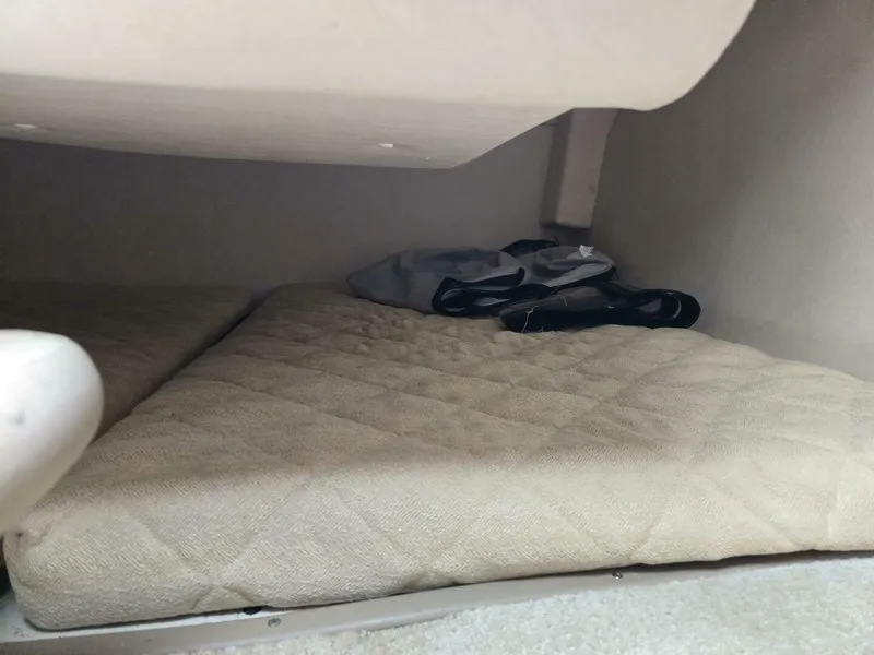 Slide: The Image of Sea Ray Sundancer 240 2007 - 5779739