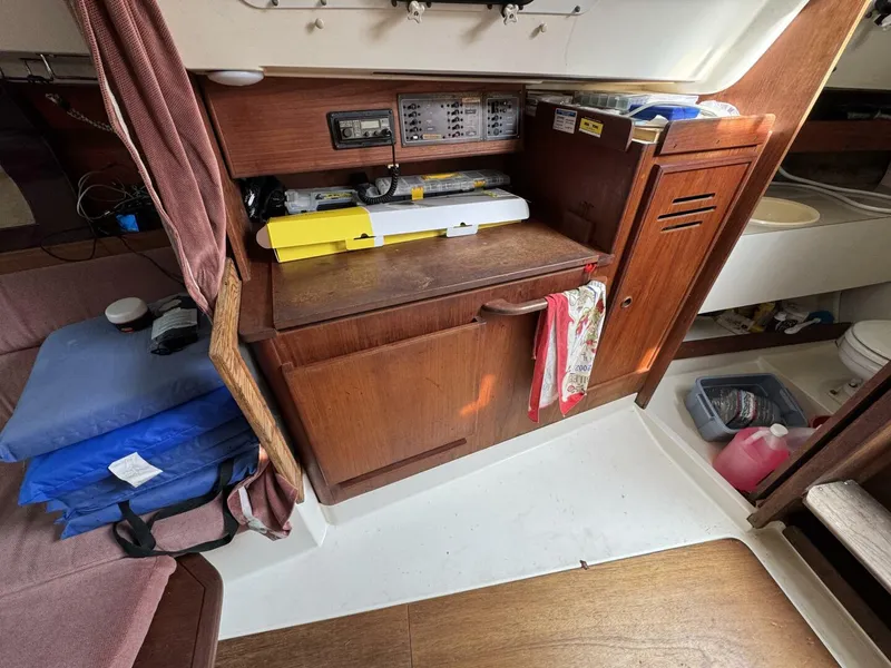 Slide: The Image of Pearson 27 1987 - 5790431