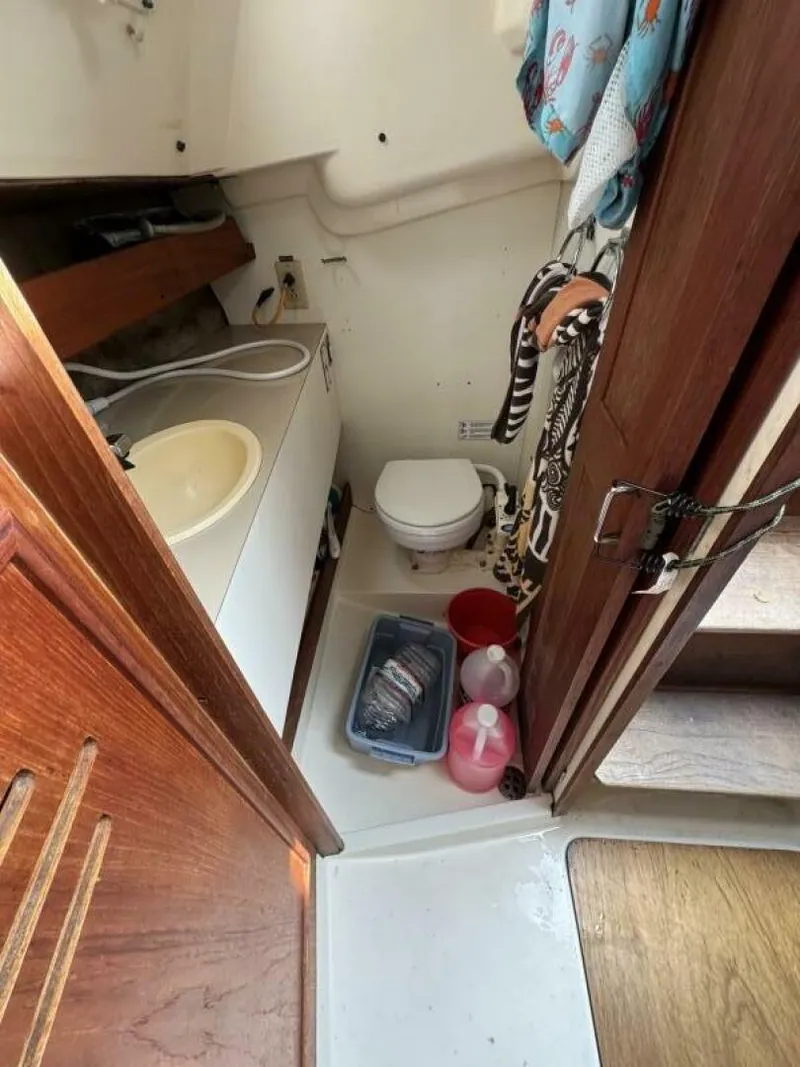 Slide: The Image of Pearson 27 1987 - 5790433