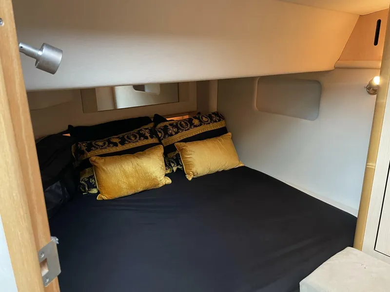 Slide: The Image of Sea Ray 42 Sedan Bridge 2004 - 5941096