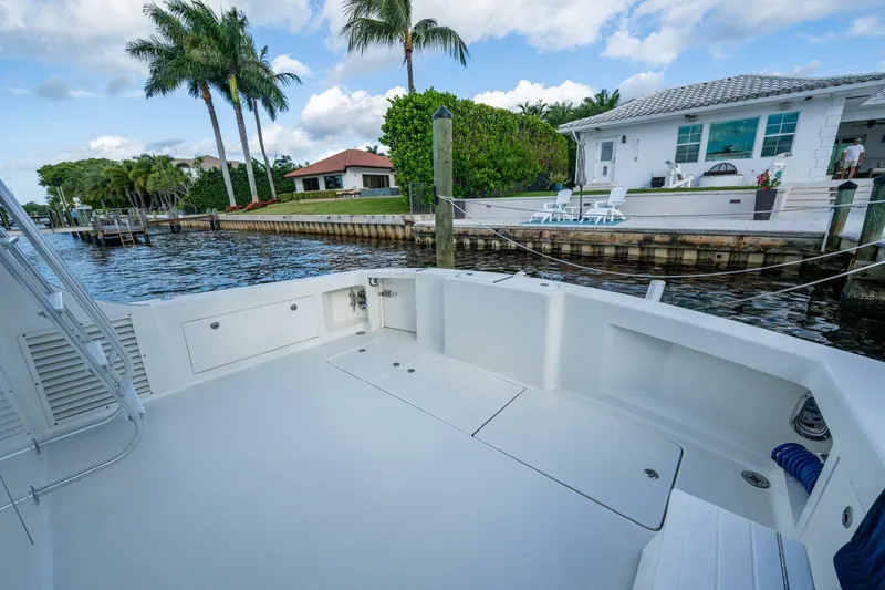 Slide: The Image of Egg Harbor 43 Sport Fisherman 2004 - 5780127