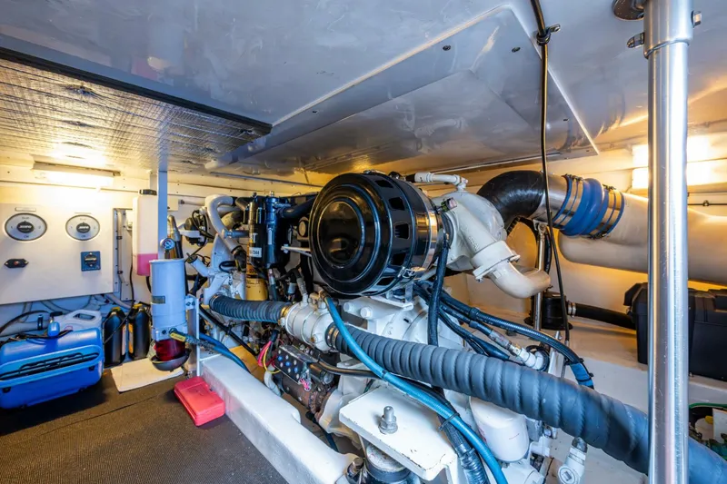 Slide: The Image of Egg Harbor 43 Sport Fisherman 2004 - 5780134