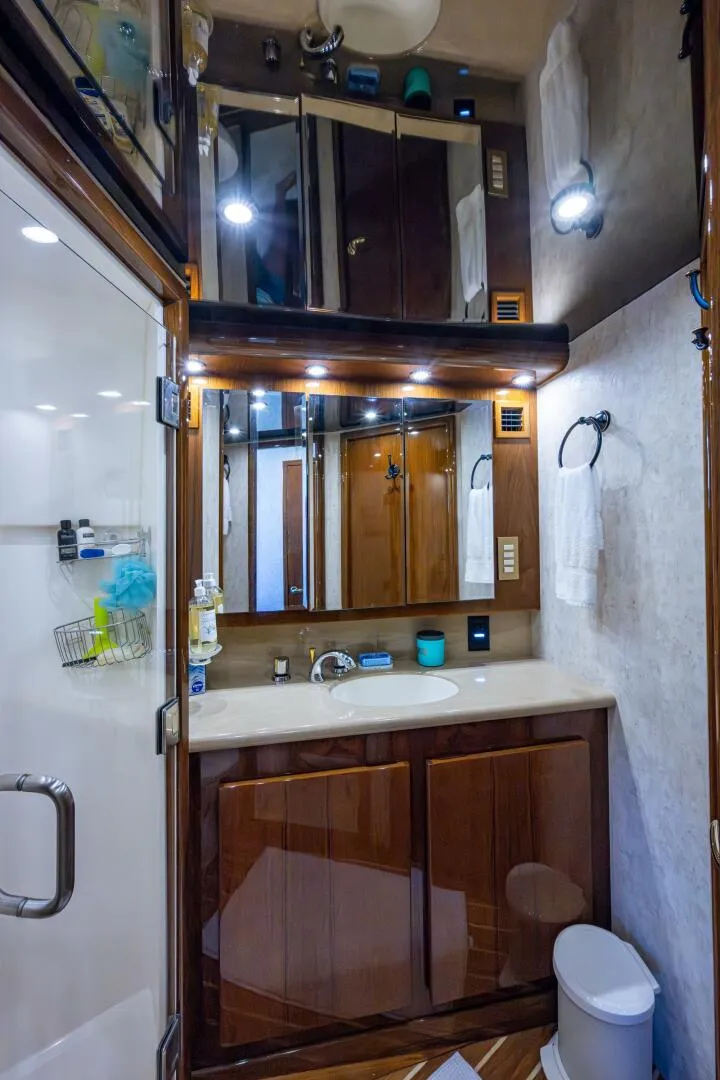 Slide: The Image of Egg Harbor 43 Sport Fisherman 2004 - 5780147