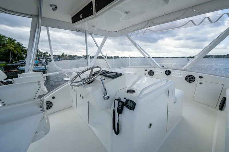 Slide: The Image of Egg Harbor 43 Sport Fisherman 2004 - 5780137