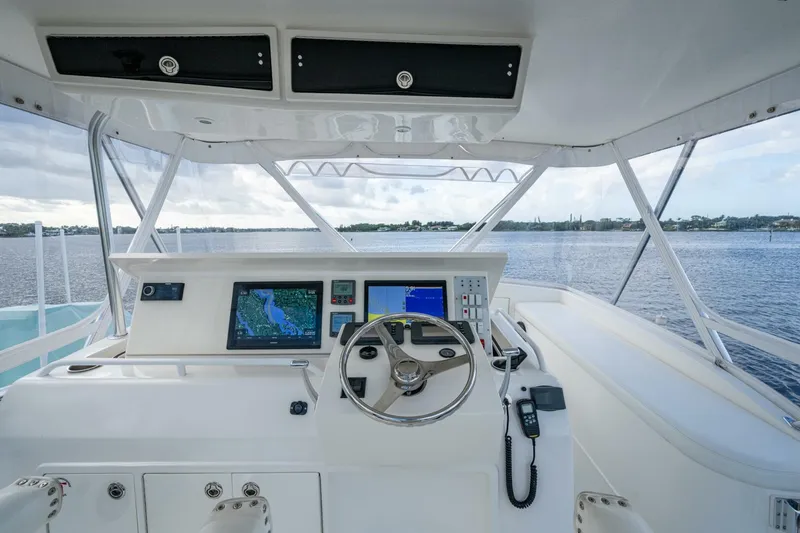 Slide: The Image of Egg Harbor 43 Sport Fisherman 2004 - 5780136