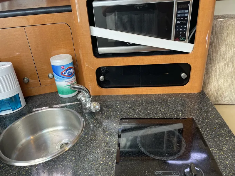 Slide: The Image of Robalo R305 Walkaround 2013 - 5789189