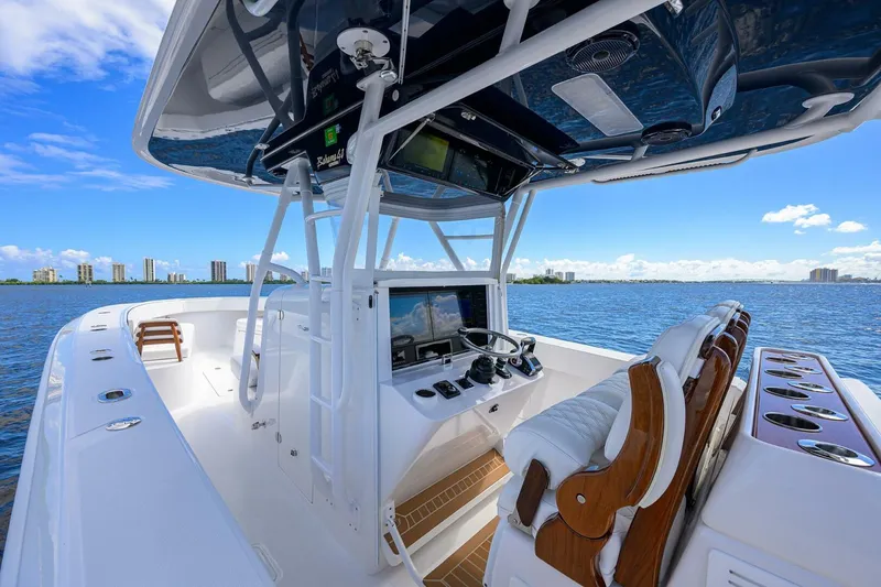 Slide: The Image of Bahama 41 Two Krickets - Helm 2022 Bahama 41 Center Console Two Krickets - 5780718