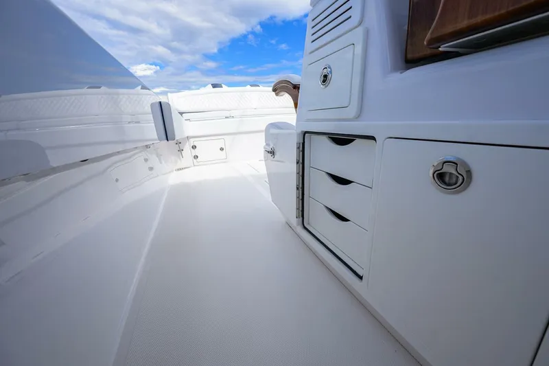 Slide: The Image of Bahama 41 Two Krickets - Helm 2022 Bahama 41 Center Console Two Krickets - 5780723