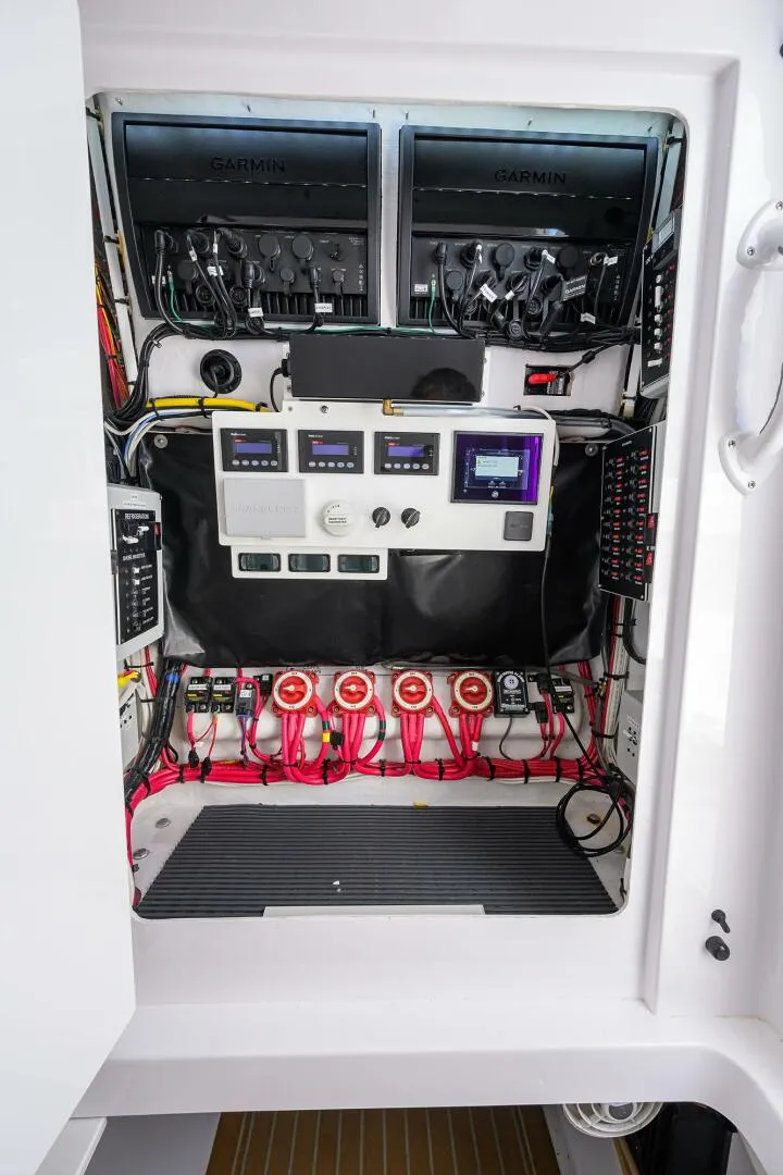 Slide: The Image of Bahama 41 Two Krickets - Helm 2022 Bahama 41 Center Console Two Krickets - 5780729