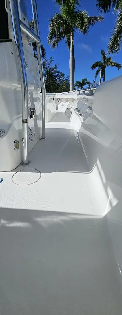 Slide: The Image of SeaCraft SC32 Master Angler 2007 - 5780761