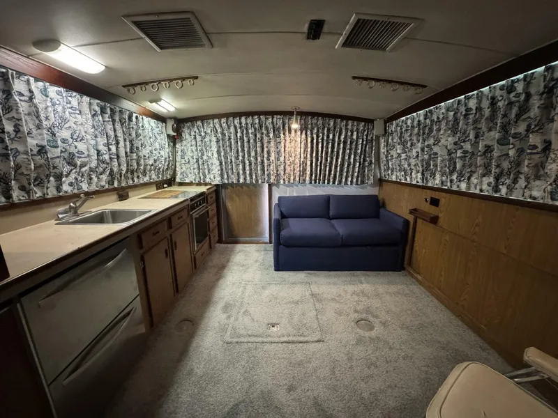 Slide: The Image of Bertram 38 Convertible 1979 - 5781498