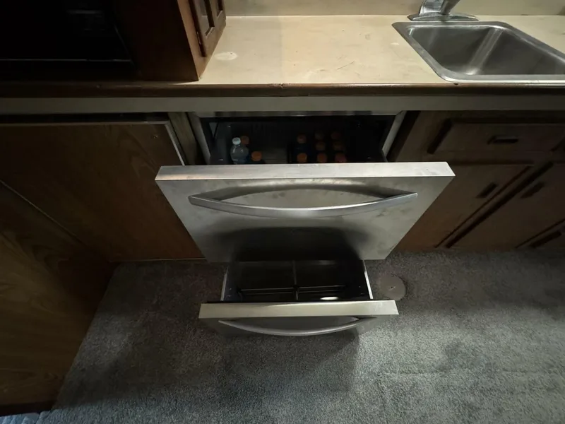 Slide: The Image of Bertram 38 Convertible 1979 - 5781502