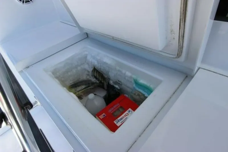 Slide: The Image of Hatteras 60 Convertible 2004 - 5781933