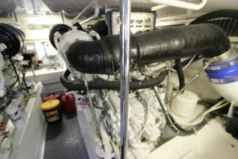 Slide: The Image of Hatteras 60 Convertible 2004 - 5781949