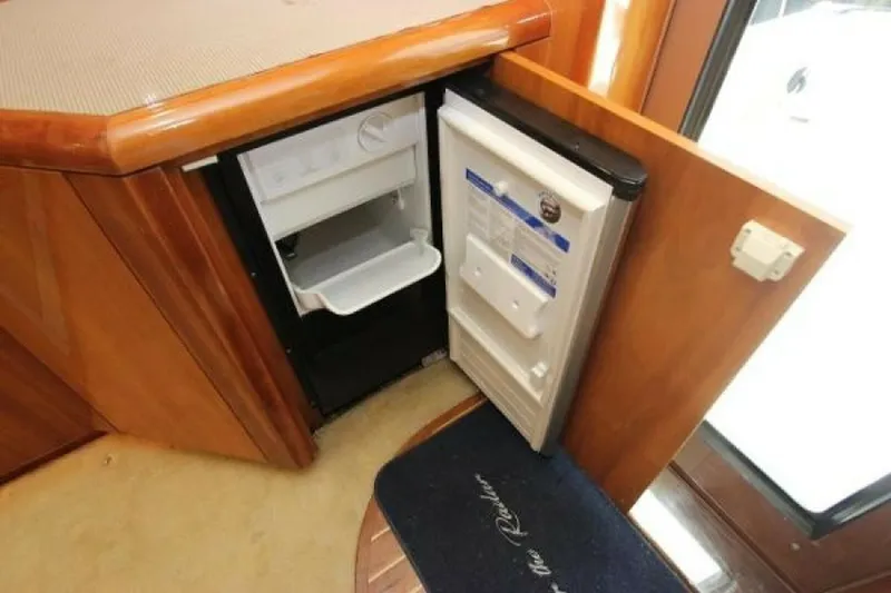 Slide: The Image of Hatteras 60 Convertible 2004 - 5781970