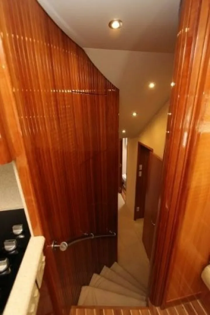 Slide: The Image of Hatteras 60 Convertible 2004 - 5781978