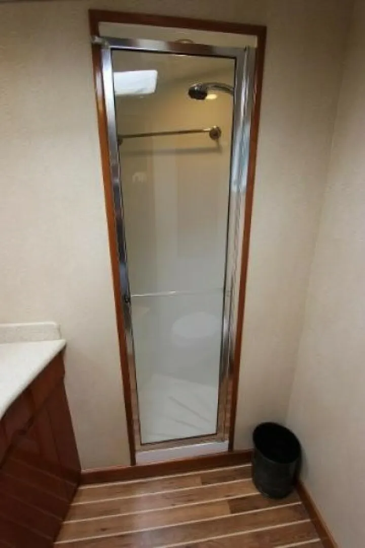 Slide: The Image of Hatteras 60 Convertible 2004 - 5781984