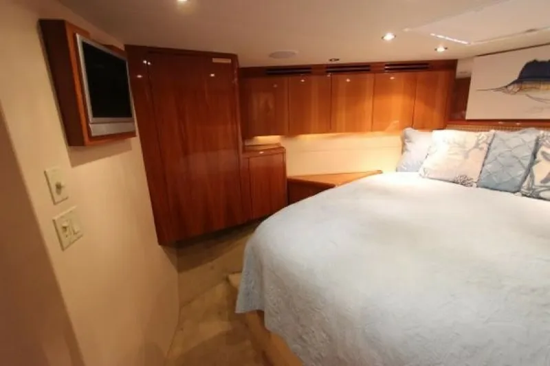 Slide: The Image of Hatteras 60 Convertible 2004 - 5781987