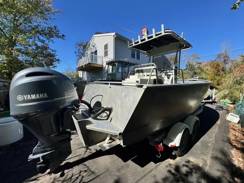 Slide: The Image of Pacific Boats 2325 V 2001 - 5782040