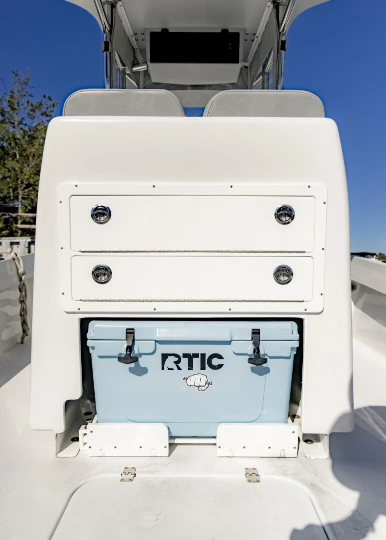 Slide: The Image of Conch 27CC 2022 - 5782216