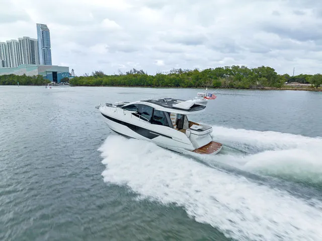 Slide: The Image of Galeon 470 Sky 2022 - 64