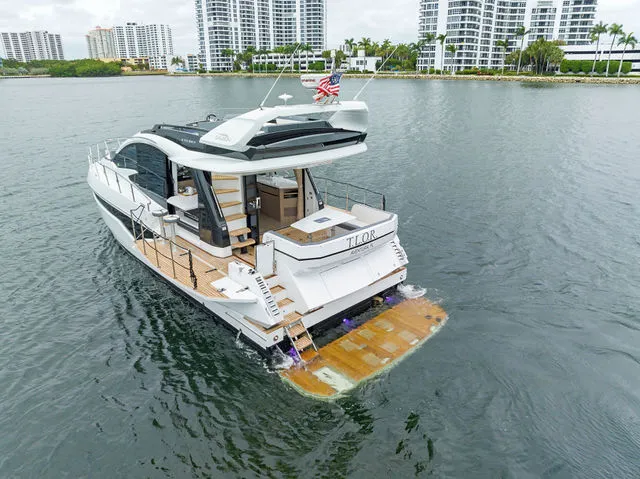 Slide: The Image of Galeon 470 Sky 2022 - 68