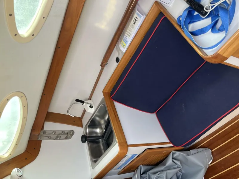 Slide: The Image of Alerion Alerion 2004 - 5991602