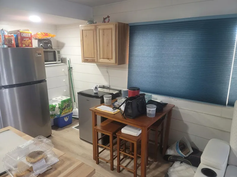 Slide: The Image of Hilburn 4412 1984 - 5793045