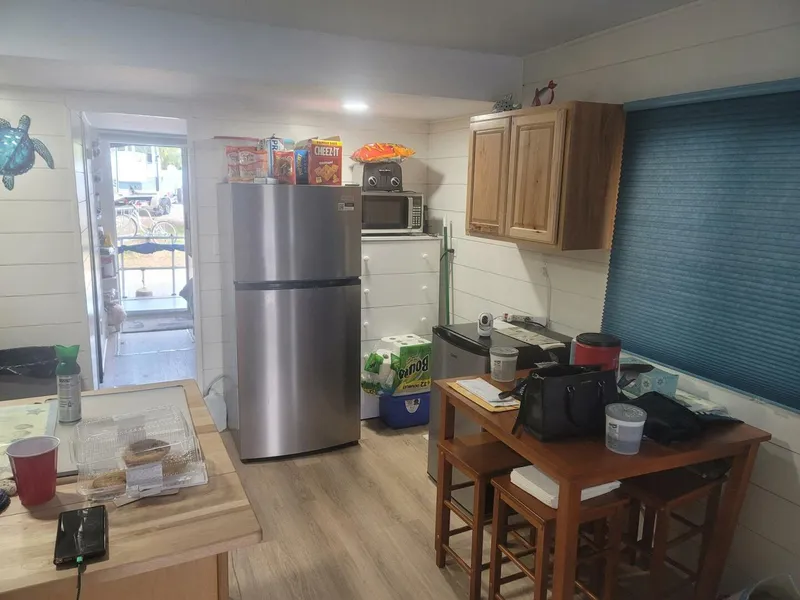 Slide: The Image of Hilburn 4412 1984 - 5793065