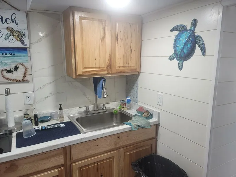 Slide: The Image of Hilburn 4412 1984 - 5793069