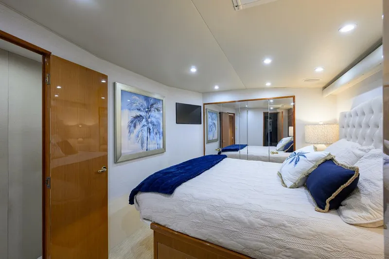 Slide: The Image of Viking 56 MATTER OF TIME - Master Stateroom 2004 Viking 56 MATTER OF TIME - 5783073